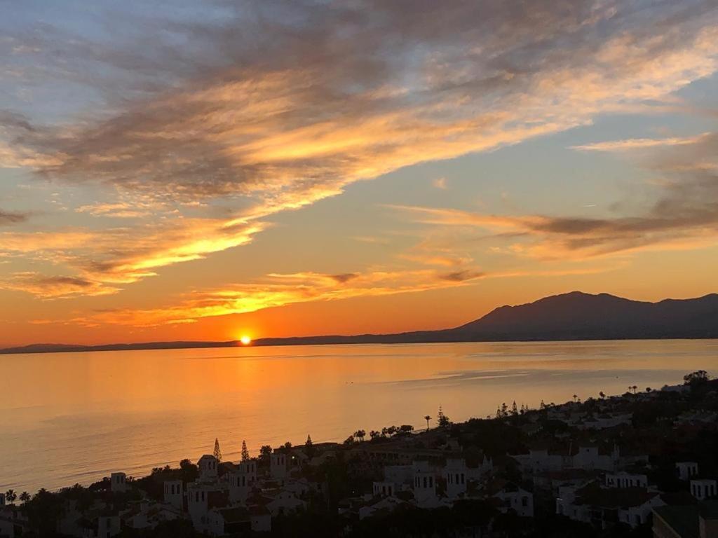 Vistas Al Mar Marbella Del Este المظهر الخارجي الصورة